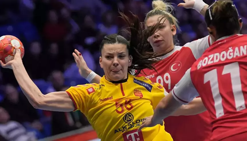 NBA交易市场动态：湖人完成外援引进,