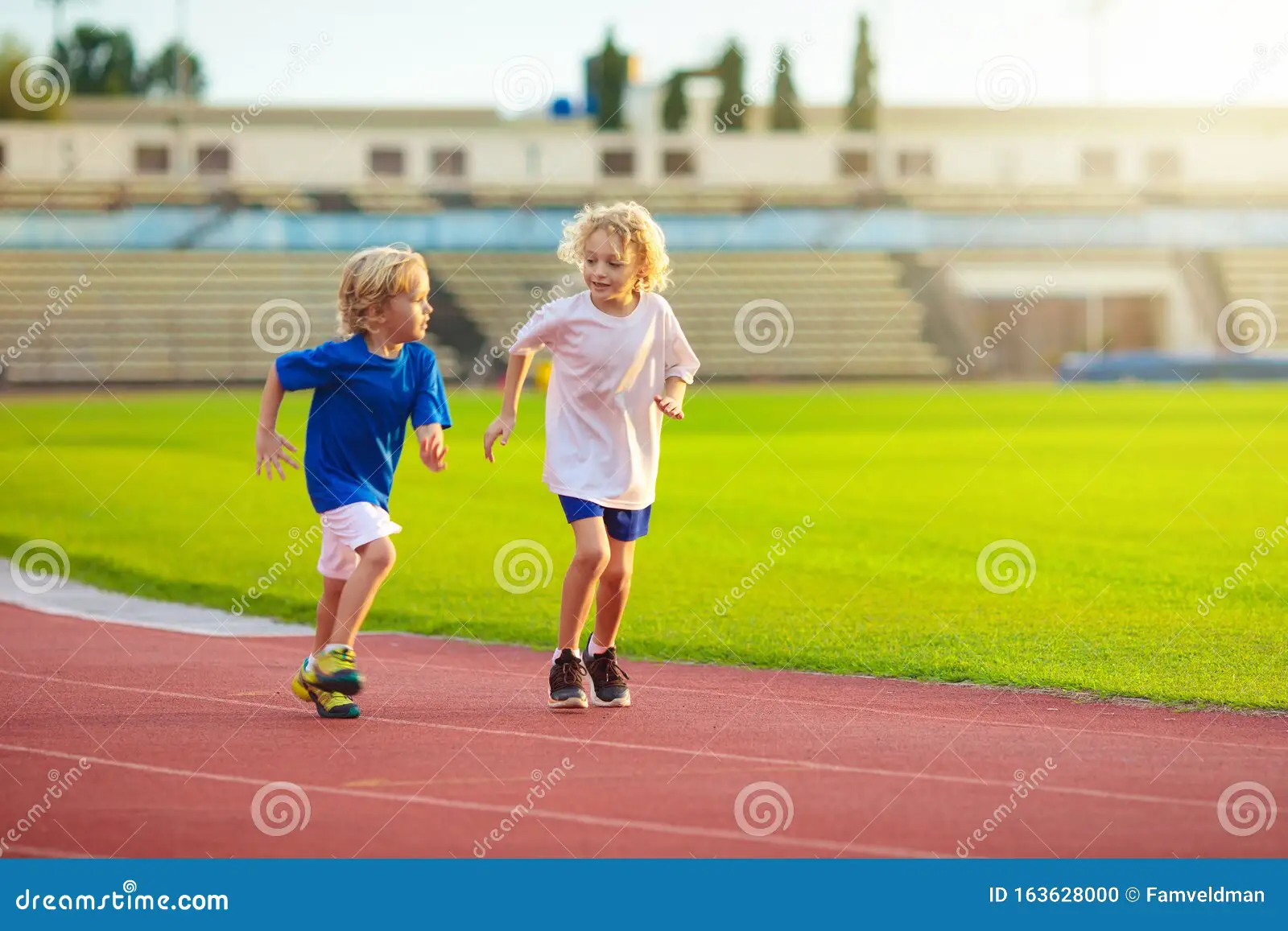 巴西队官方：三月将和法国、克罗地亚分别进行热身赛